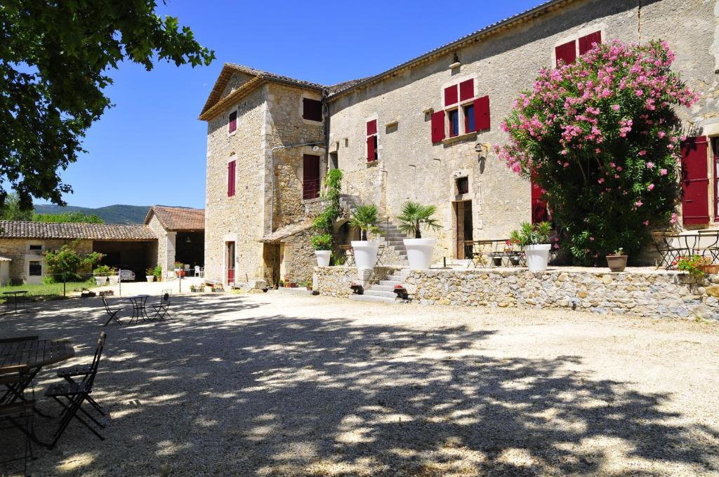 Gites Du Domaine Des Dames Vallon-Pont-dʼArc Quarto foto